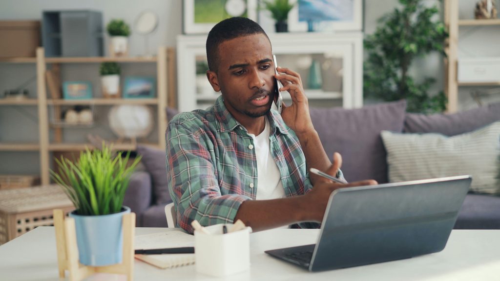 Customer support helping an online business improve customer retention