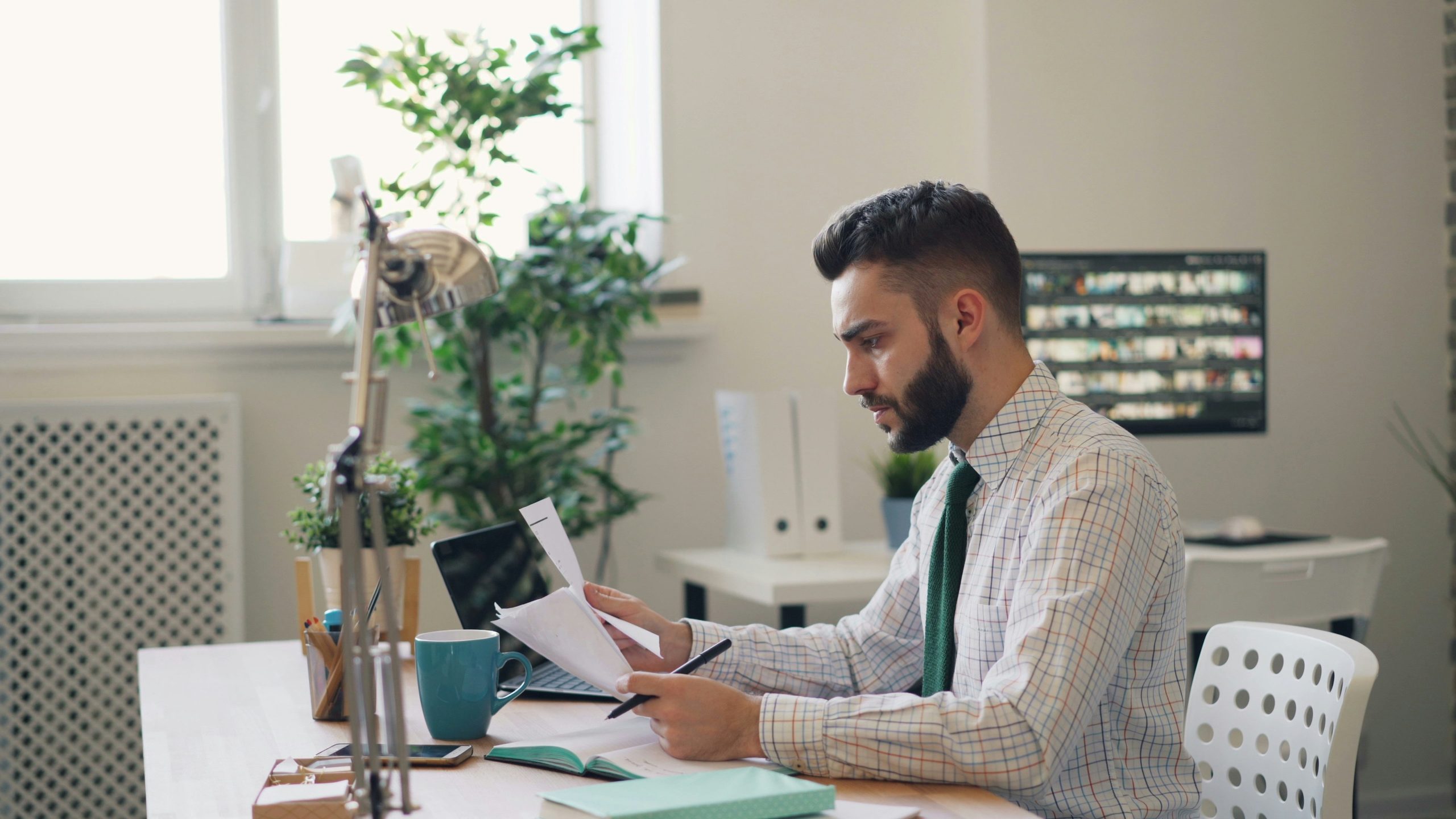 How to Send a Professional Invoice and Get Paid Faster